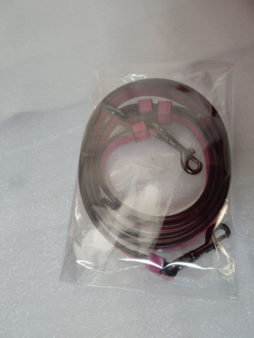 まゆちゃん　コーチ マゼンタ スタッズ フローラルレザー クロスビート