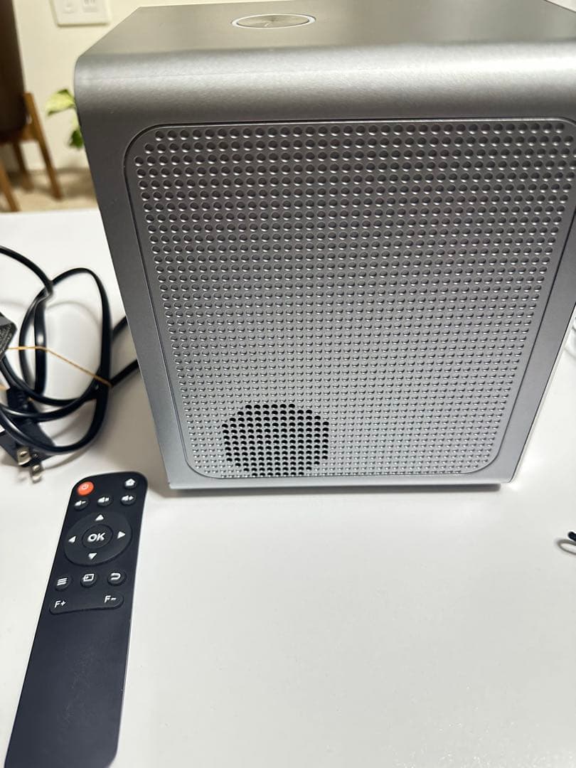 Nintendo Switch 本体+ソフト+プロジェクター