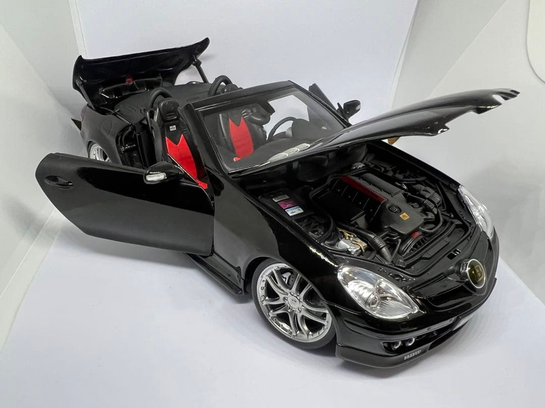 絶版1/18メルセデスベンツSLK55 brabus/AMG (ホットワークス)
