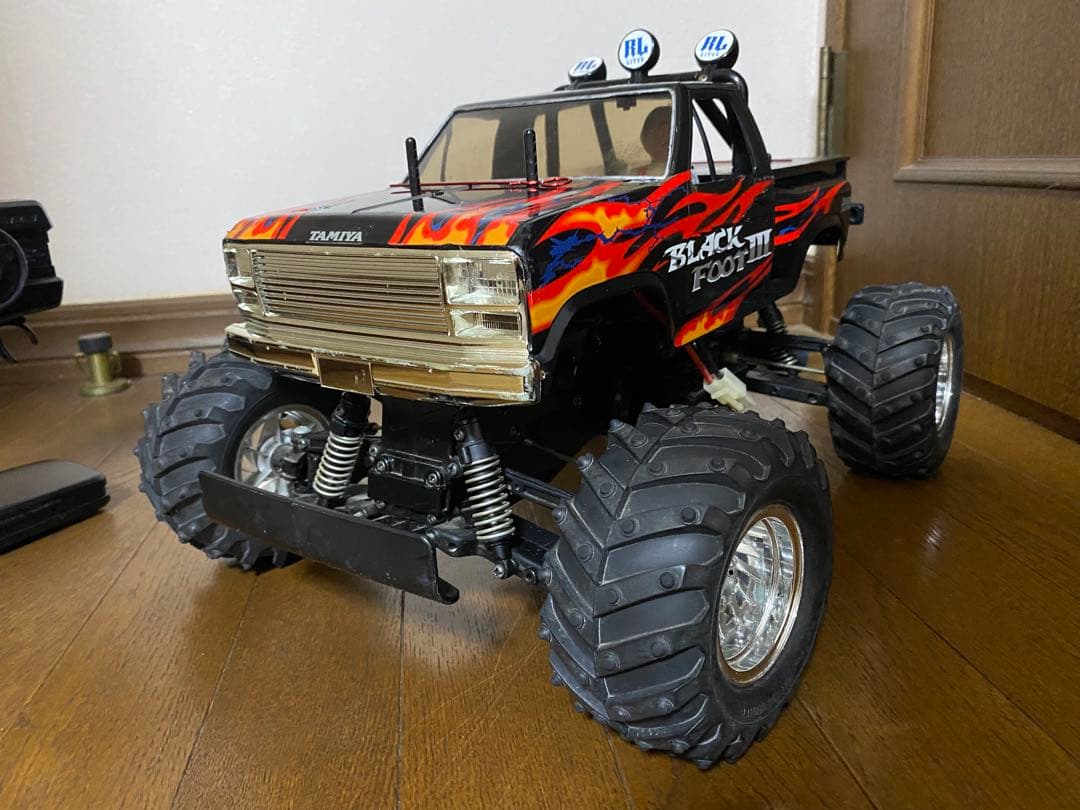 タミヤ　ブラックフットⅢ ファインスペック 2.4G メカ付　モンスタートラック