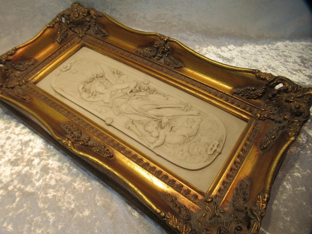 アラバスタの壁掛けヴィーナスと天使19世紀刻印あり裏にもマークあり