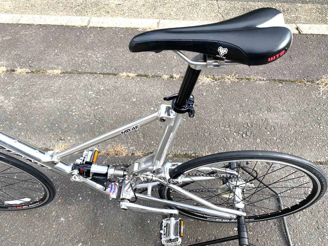 【即乘】送料無料 GIANT ミニベロ MR4F 小径車クロス16速 24インチ