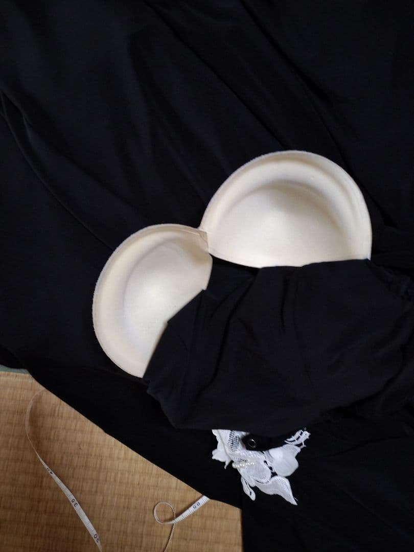 ジャンティ社交ダンス、スタンダードドレス、黒いドレスに白い小花が素敵！