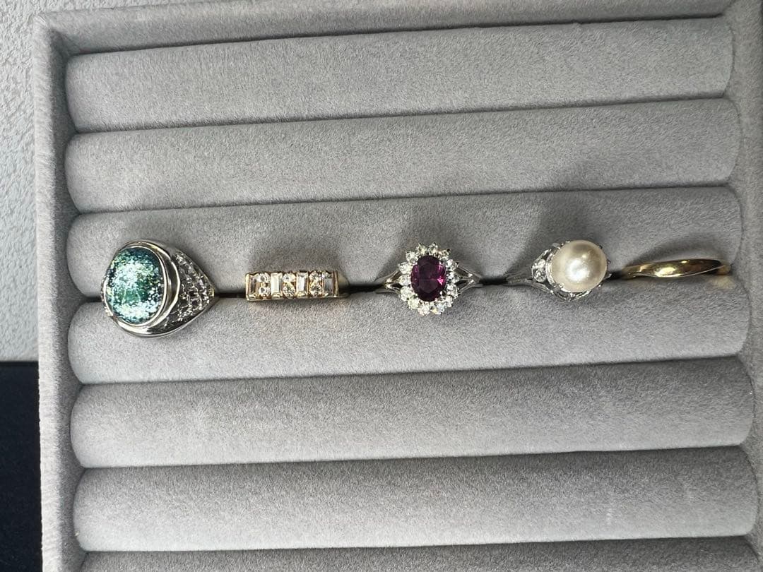 遺品整理　アクセサリー　まとめ売り