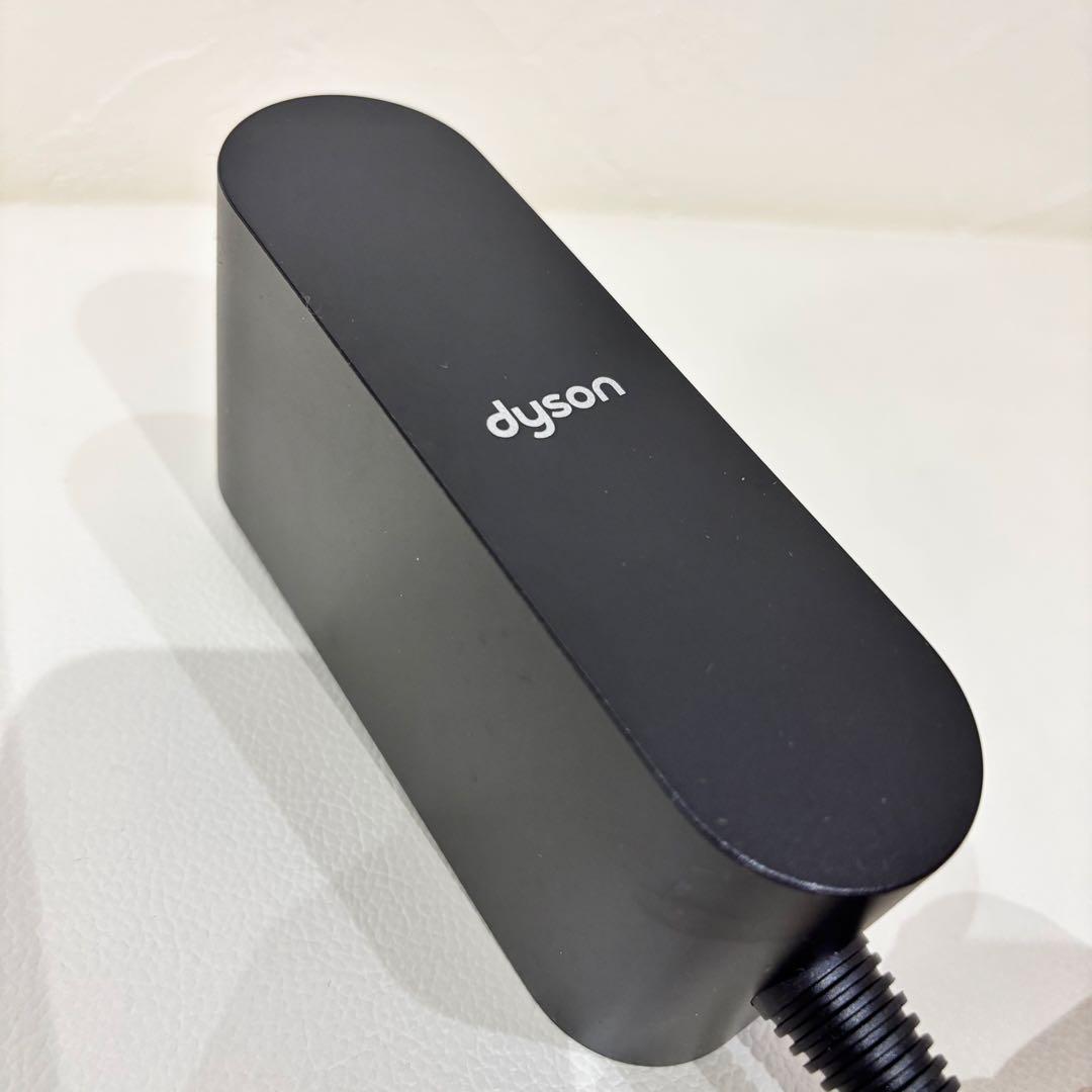 美品【Dyson】ダイソン　Supersonic r ヘアドライヤー　ピンク