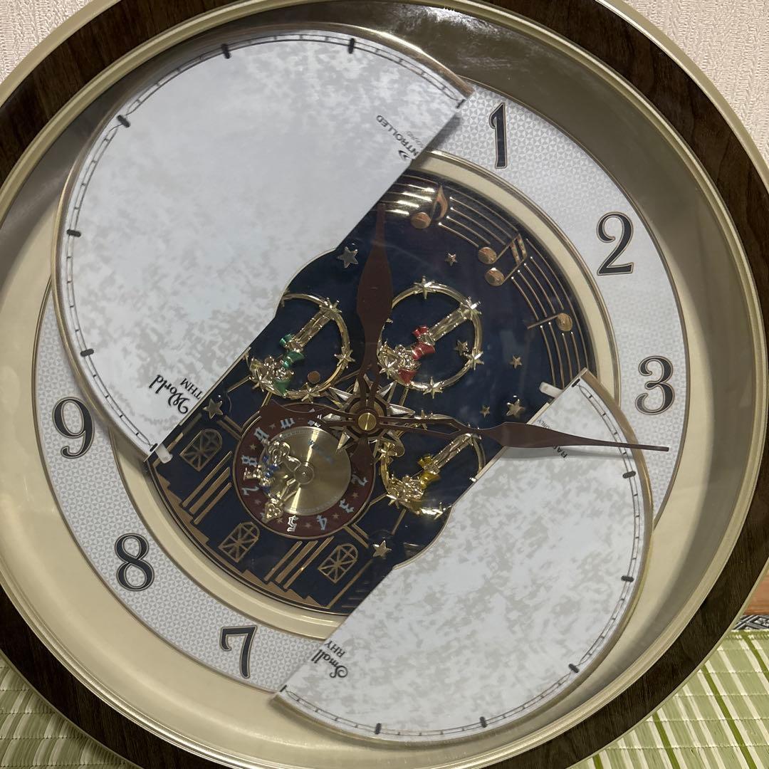 リズム スモールワールド 掛け時計 パルタージュ 4MN470RA からくり時計