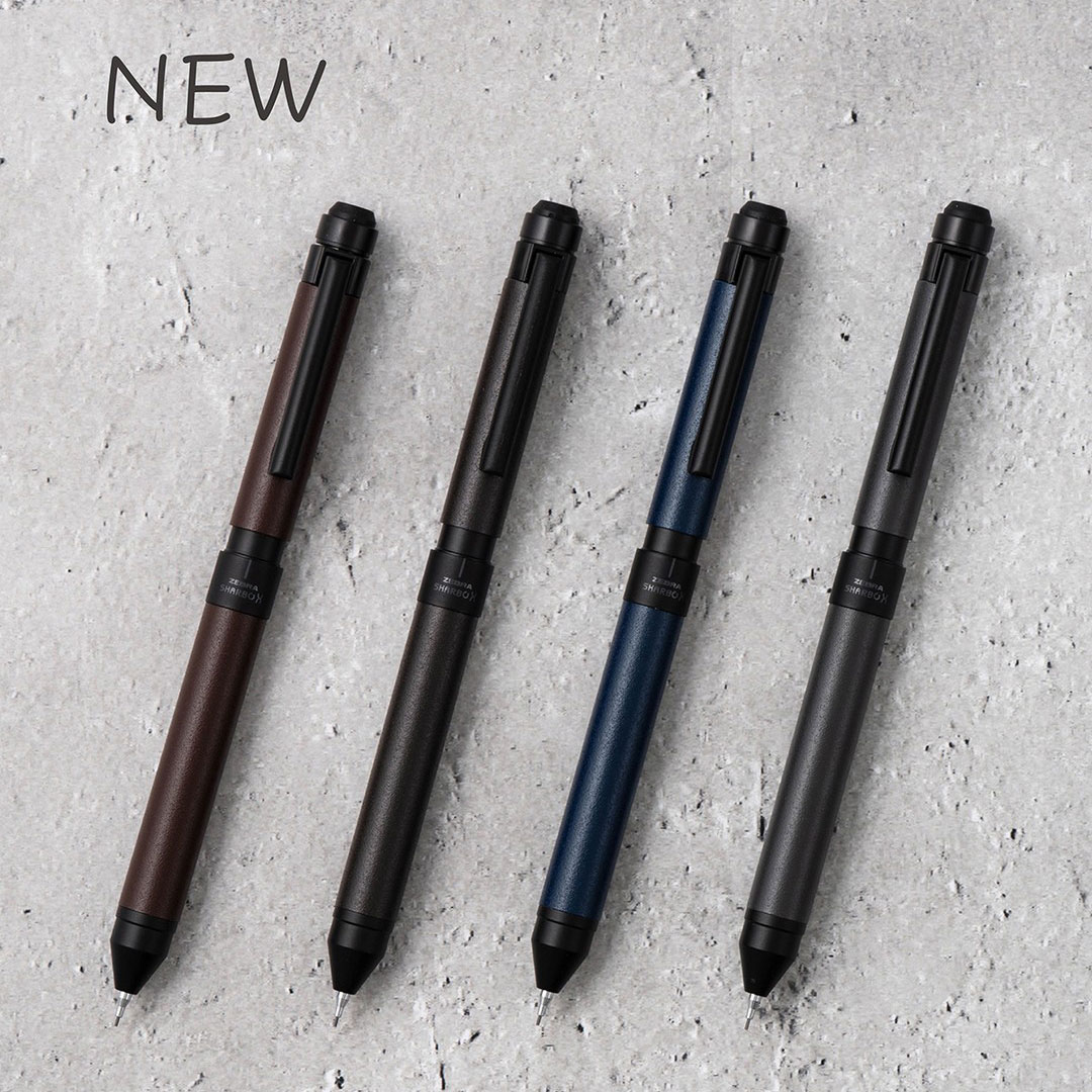 多機能ペン「シャーボX」に数量限定の「ダークトーンシリーズ