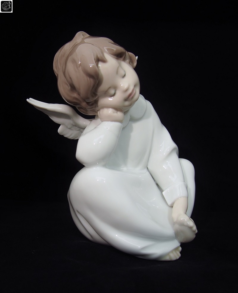 Lladro 天使 の考えごとなんとかなるよ 【公式通販】